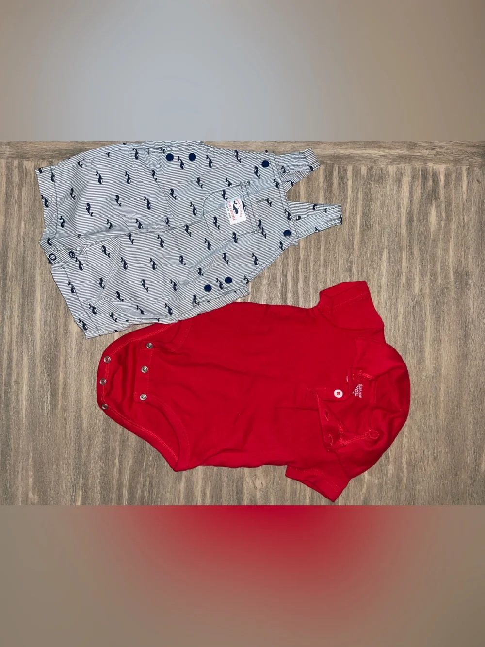 Carters carter red